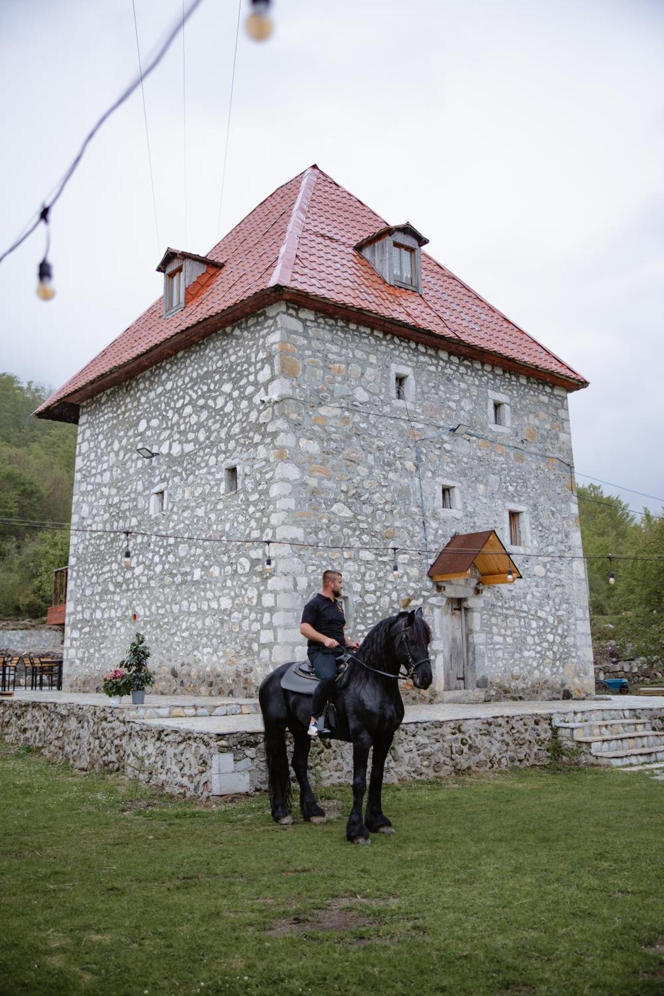 Kulla Pracja Theth Hotel Kültér fotó